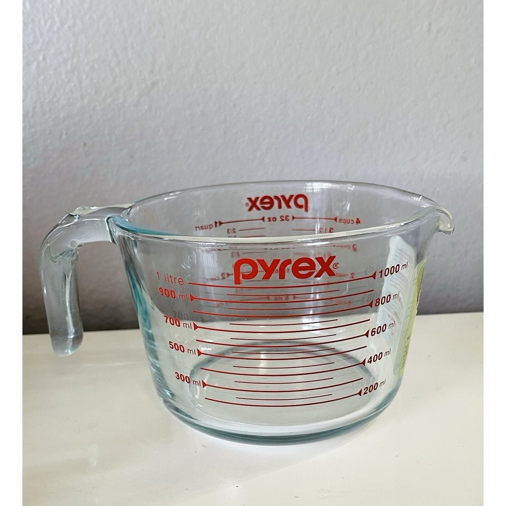 Pyrex 4 Cup‎ Measuring Cup, 32 Oz Glass, Clear, Red